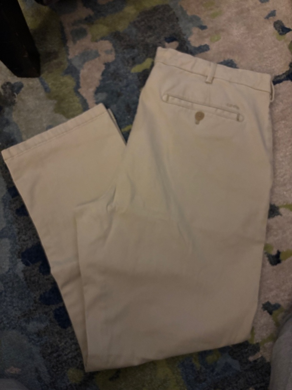 Izod Men's Light Tan Chino Pants